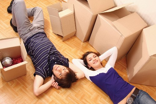 Roehampton apartment moving service handling furniture and boxes