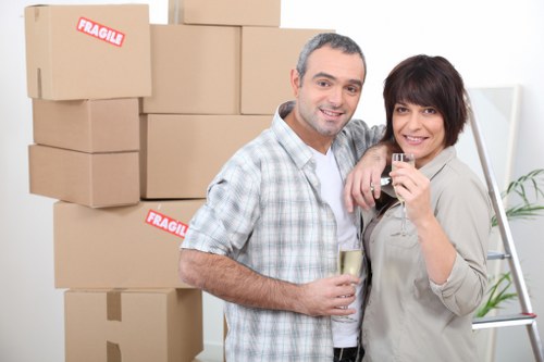 Organised furniture removals and transport support in Roehampton